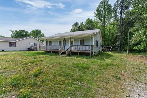 4026 Davis St, Emporia, VA, 23847-6462 | Card Image