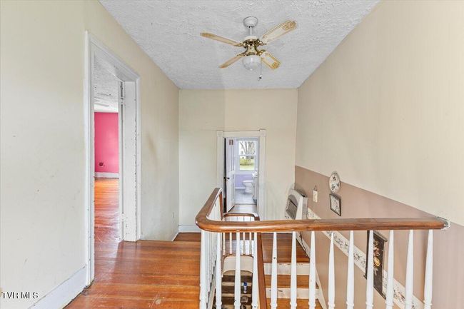 104 Maple St, House other with 5 bedrooms, 3 bathrooms and null parking in Glade Spring VA | Image 20
