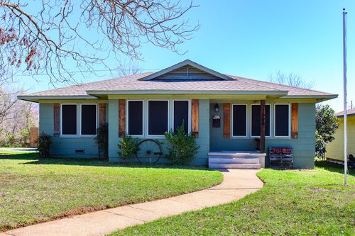 1500 S Scullin Ave, Denison, TX, 75020-6155 | Card Image