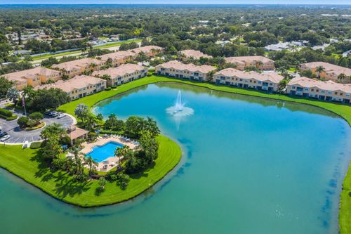 3402 Parkridge Cir, SARASOTA, FL, 34243-1400 | Card Image