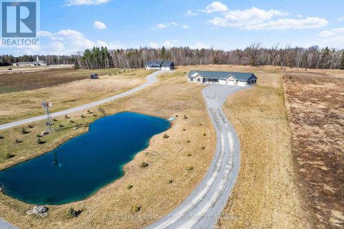 346 Foresters Falls Rd, Cobden, ON, K0J1K0 | Card Image