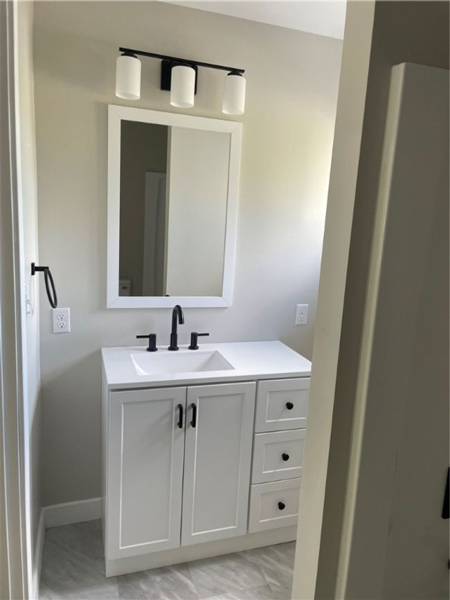 1215 Main St, House other with 3 bedrooms, 2 bathrooms and 4 parking in Bentleyville PA | Image 15