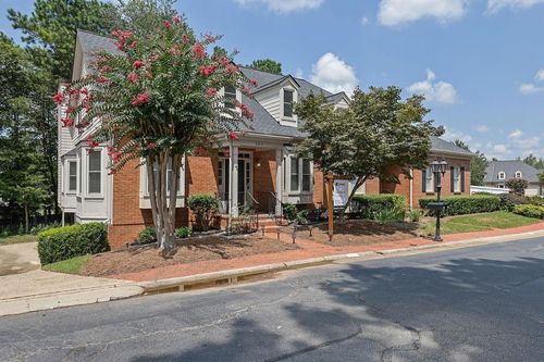 6213 Forest Hills Dr, Peachtree Corners, GA, 30092-4504 | Card Image