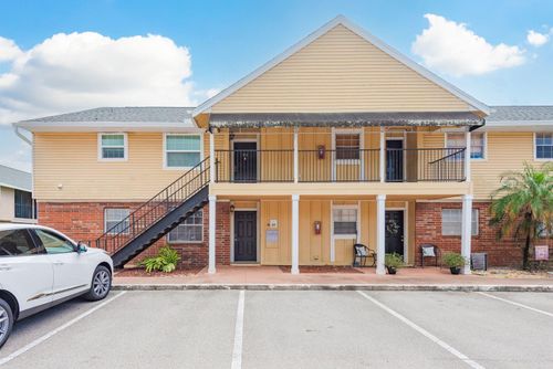 701-200 Country Club Dr, LARGO, FL, 33771-2269 | Card Image