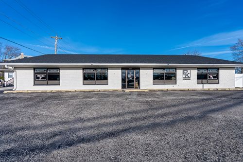 826 N Ladd St, Pontiac, IL, 61764-1021 | Card Image