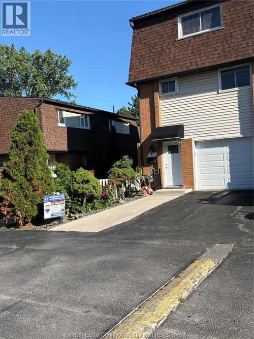 6266 Thornberry Cres, Windsor, ON, N8T3A3 | Card Image