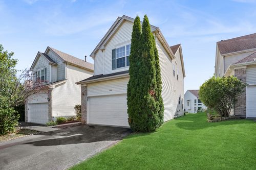 946 Cynthia Lane, Lake In The Hills, IL, 60156 | Card Image