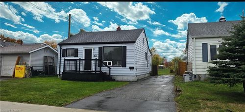 321 Dieppe St, Welland, ON, L3B4V1 | Card Image