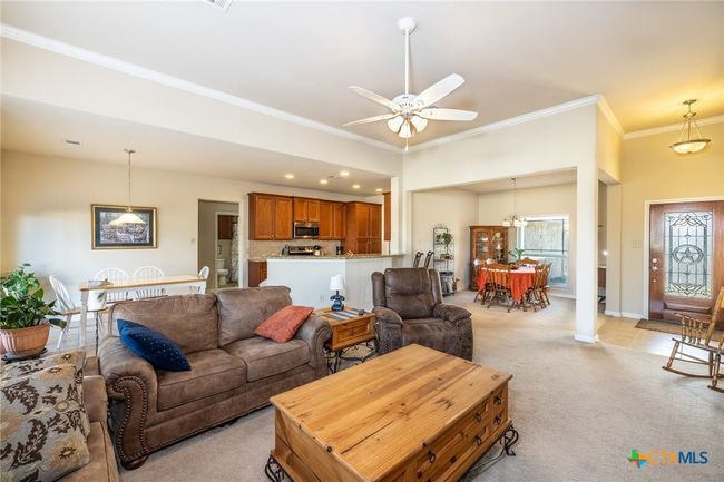 2502 Alamo St, House other with 3 bedrooms, 2 bathrooms and null parking in Gonzales TX | Image 6