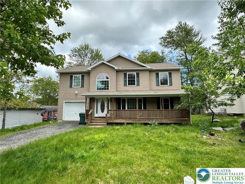 7190 Rimrock Dr, Coolbaugh Twp, PA, 18466-8118 | Card Image