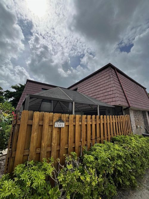 7801 Courtyard Run W, Boca Raton, FL, 33433-3023 | Card Image