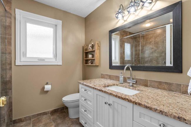 755 Hawkside Mews Nw, Home with 4 bedrooms, 3 bathrooms and 4 parking in Calgary AB | Image 22
