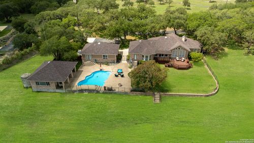 105 Cibolo Pass, Fair Oaks Ranch, TX, 78015-8304 | Card Image