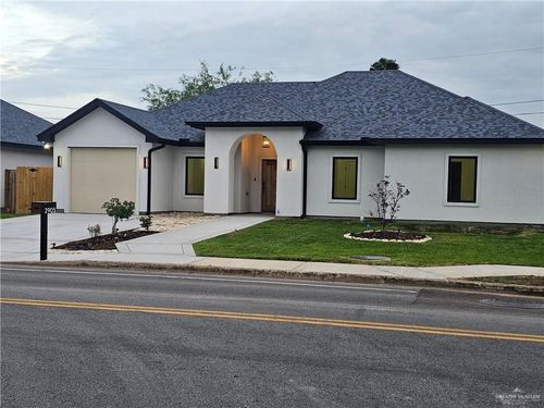 2905 Gumwood Ave, McAllen, TX, 78501-8028 | Card Image