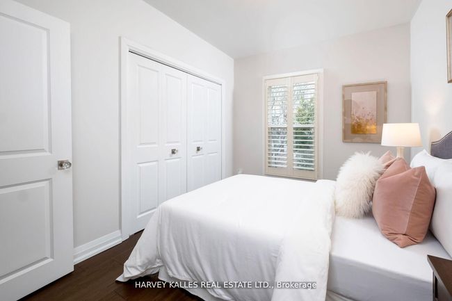 65 Tiverton Ave, House other with 3 bedrooms, 2 bathrooms and 2 parking in Toronto ON | Image 20