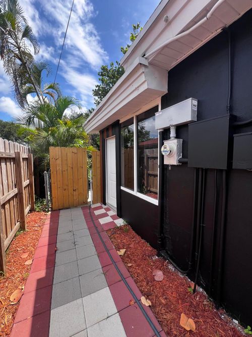 2815 Madison St, Hollywood, FL, 33020-4723 | Card Image