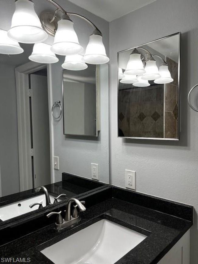 Bathroom with vanity | Image 16