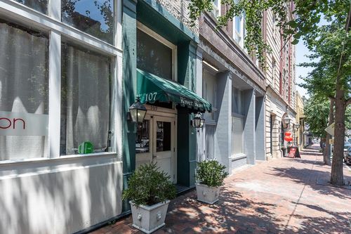34-107 S Front St, Memphis, TN, 38103-2911 | Card Image