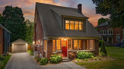 9 York St, Orangeville, ON, L9W1L7 | Card Image