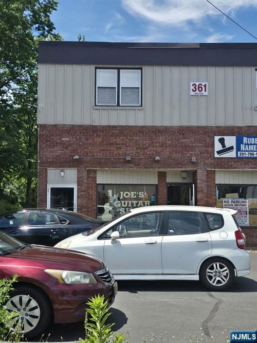 fl-2nd-361 N Midland Ave, Saddle Brook, NJ, 07663-5715 | Card Image