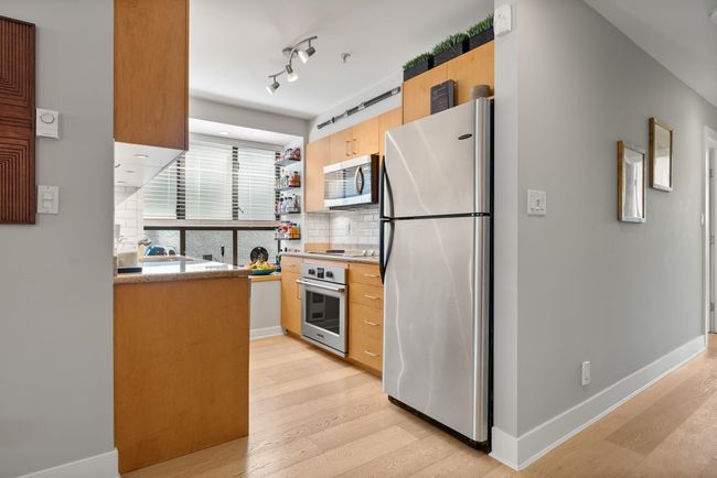 2432 W 4 Th Avenue, Condo with 2 bedrooms, 2 bathrooms and 1 parking in Vancouver BC | Image 16