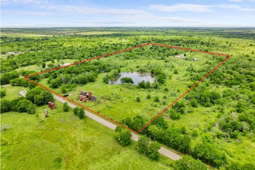 105 Sw County Road 1001, Wortham, TX, 76693-4899 | Card Image