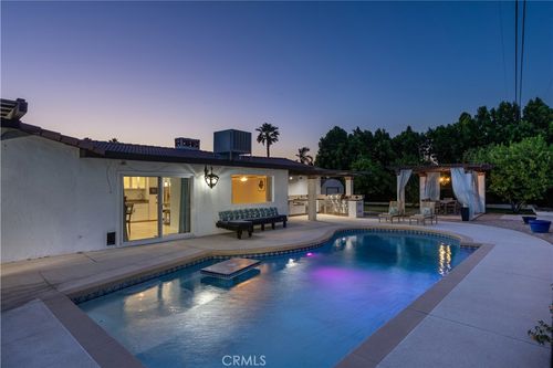 2290 N Victoria Rd, Palm Springs, CA, 92262-3672 | Card Image