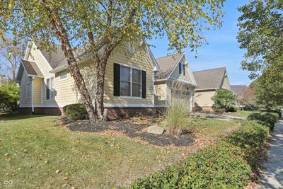 13004 Saxony Boulevard, House other with 4 bedrooms, 3 bathrooms and null parking in Fishers IN | Image 2