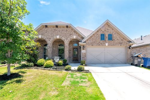 6204 Looms Ct, Aubrey, TX, 76227-2133 | Card Image