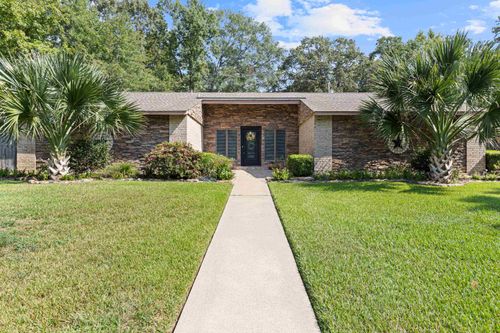1100 Winchester Cir, Kilgore, TX, 75662-3450 | Card Image