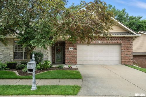 1013 2nd Street Ct, Moline, IL, 61265-1184 | Card Image