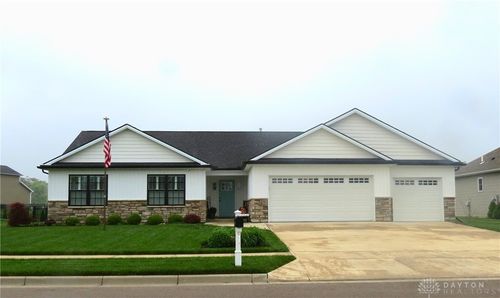 546 Loxley Ln, Troy, OH, 45373-7621 | Card Image