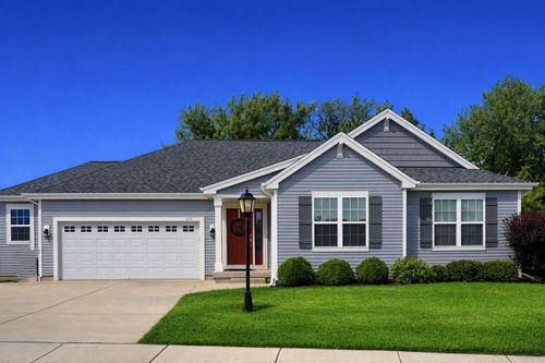273 Silver Lake Trl, Oconomowoc, WI, 53066-3823 | Card Image
