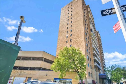 8f-92-29 Queens Blvd, Rego Park, NY, 11374-1058 | Card Image