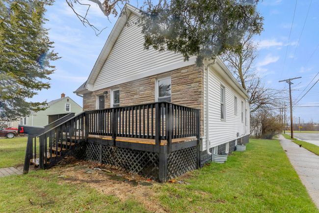 261 Detroit St, House other with 2 bedrooms, 1 bathrooms and null parking in Trenton MI | Image 5