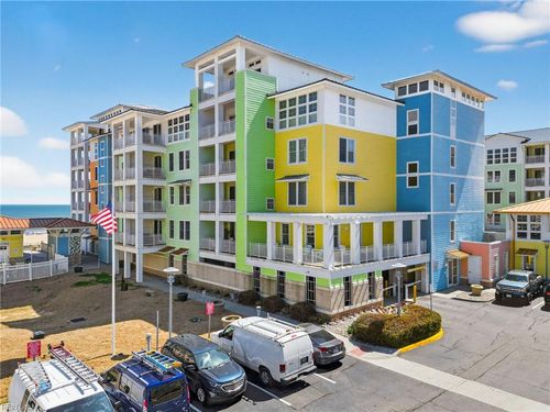101b-3738 Sandpiper Rd, Virginia Beach, VA, 23456-4365 | Card Image