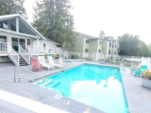 apt-j104-975 Aberdeen Ave Ne, Renton, WA, 98056-2876 | Card Image
