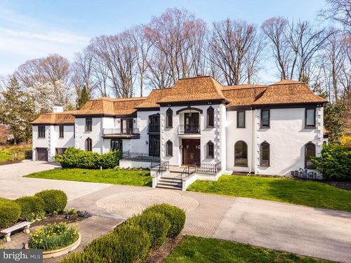 1075 Green Valley Rd, BRYN MAWR, PA, 19010-1911 | Card Image