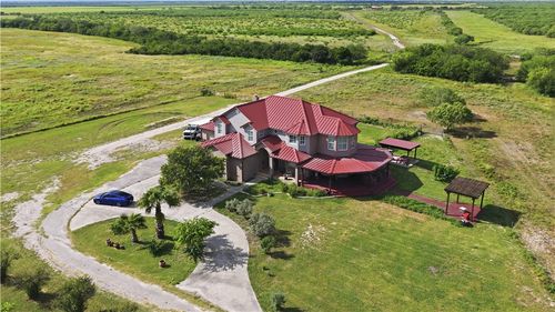 3124 County Road 220, Alice, TX, 78332-9164 | Card Image