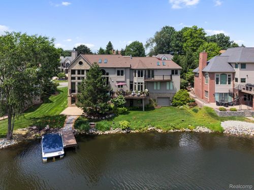 4443 Island View Dr, Waterford, MI, 48328-4279 | Card Image