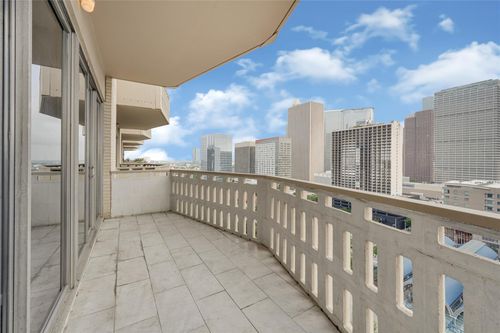 1707-2016 Main St, Houston, TX, 77002-8857 | Card Image