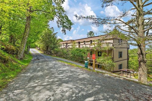 g228-103 Upper Holiday Ln, Beech Mountain, NC, 28604-9924 | Card Image