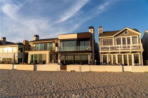 7104 W Oceanfront, Newport Beach, CA, 92663-1725 | Card Image