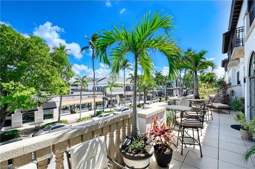 203-780 5th Ave S, Naples, FL, 34102-6632 | Card Image