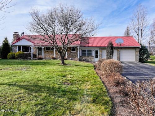 857 Yellow Rd, Everett, PA, 15537-6233 | Card Image