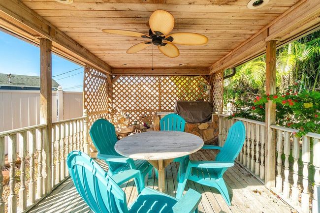 61 W Rubber Tree Dr, House other with 3 bedrooms, 2 bathrooms and null parking in Lake Worth FL | Image 27