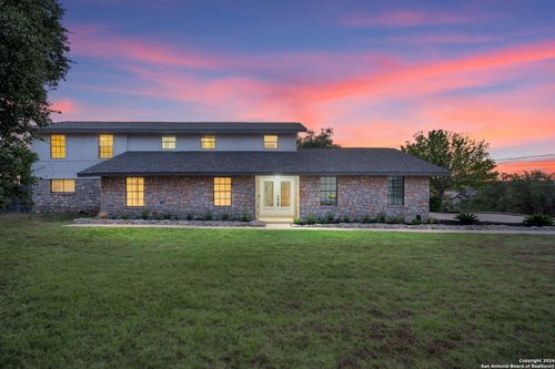 8220 Triple Crown, Boerne, TX, 78015 | Card Image