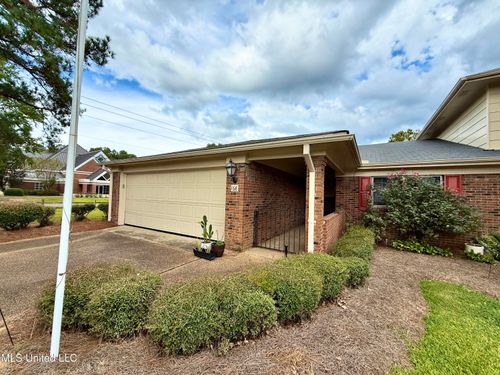 168 Pleasant Grove Dr, Brandon, MS, 39042-2617 | Card Image
