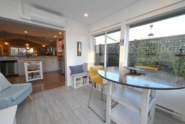 6251 Oracle Rd, House other with 3 bedrooms, 2 bathrooms and null parking in Sechelt BC | Image 15