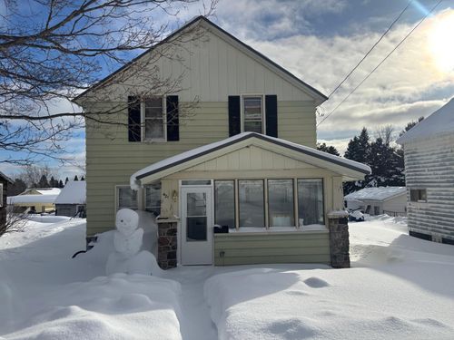 421 Kennedy St, Ironwood, MI, 49938-3335 | Card Image